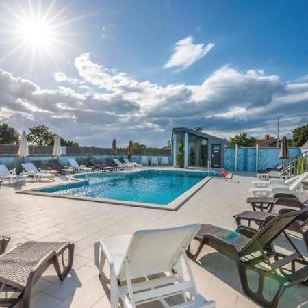 Apartma Dolores Vodnjan Buitenkant foto