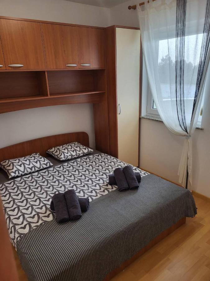 Apartma Dolores Vodnjan Buitenkant foto