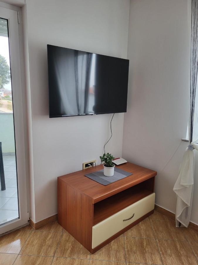 Apartma Dolores Vodnjan Buitenkant foto
