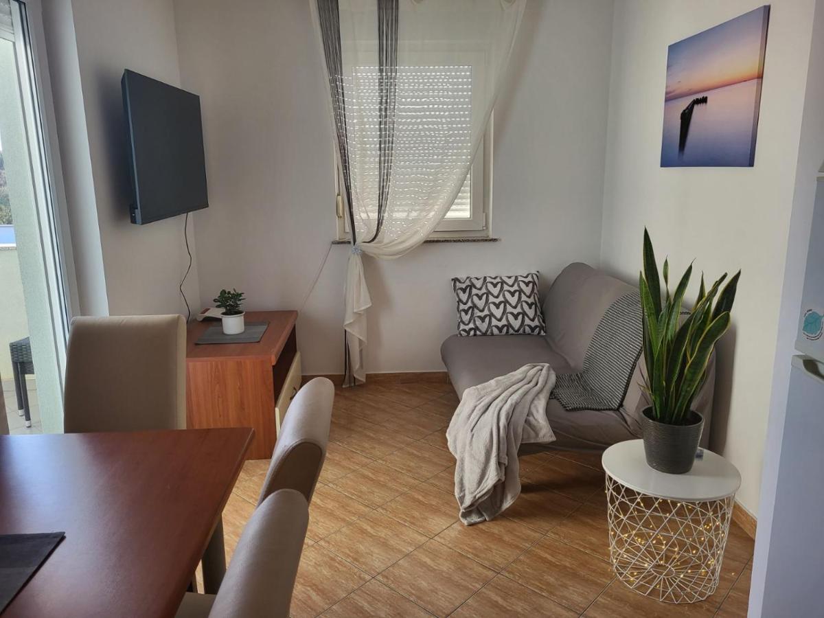 Apartma Dolores Vodnjan Buitenkant foto