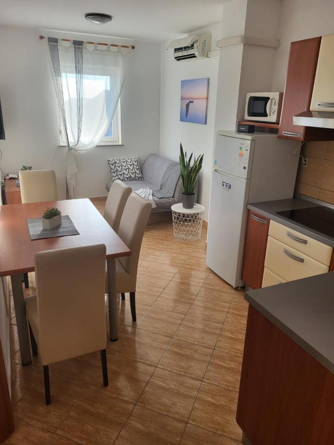Apartma Dolores Vodnjan Buitenkant foto